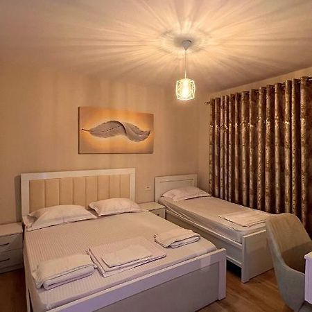 Klinti'S Apartment Берат Екстериор снимка