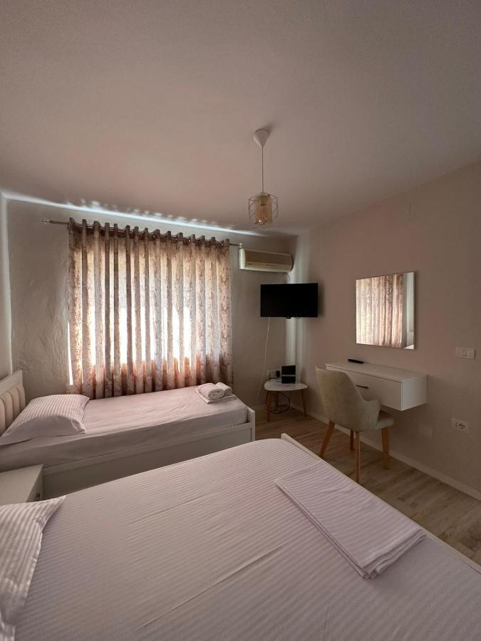 Klinti'S Apartment Берат Екстериор снимка